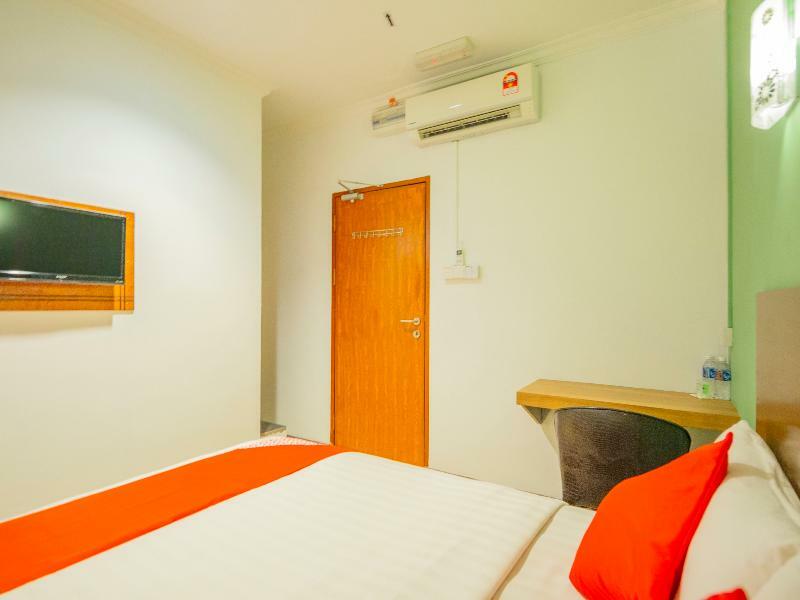 Hotel Super Oyo 218 Storytel Kota Kinabalu Exterior foto